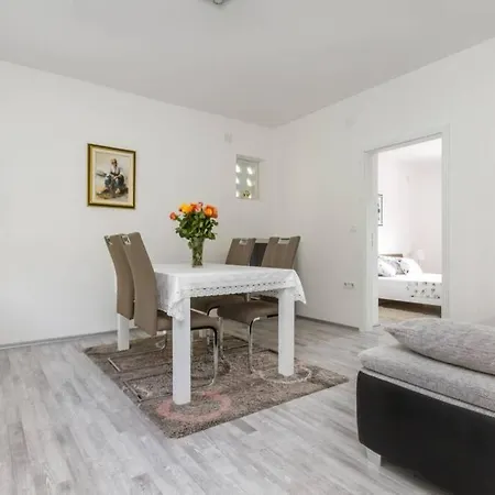 Appartement Buki **** Split