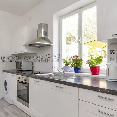 Buki **** * ספליט